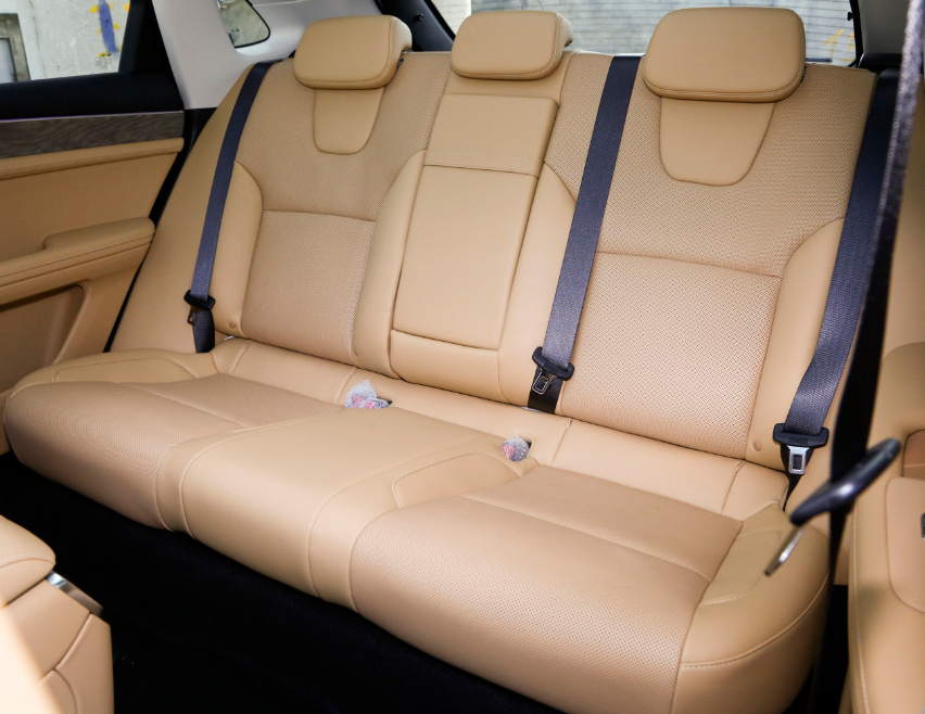 问界m5ev标准版可增加哪些配置,问界m5新版本外观有改变吗