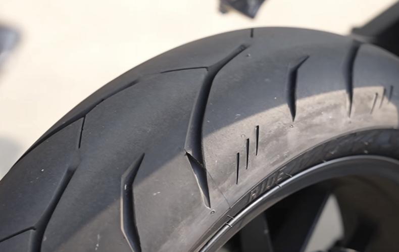 为什么说买本田cbr400r是情怀,更新后的本田cbr400r值得吗