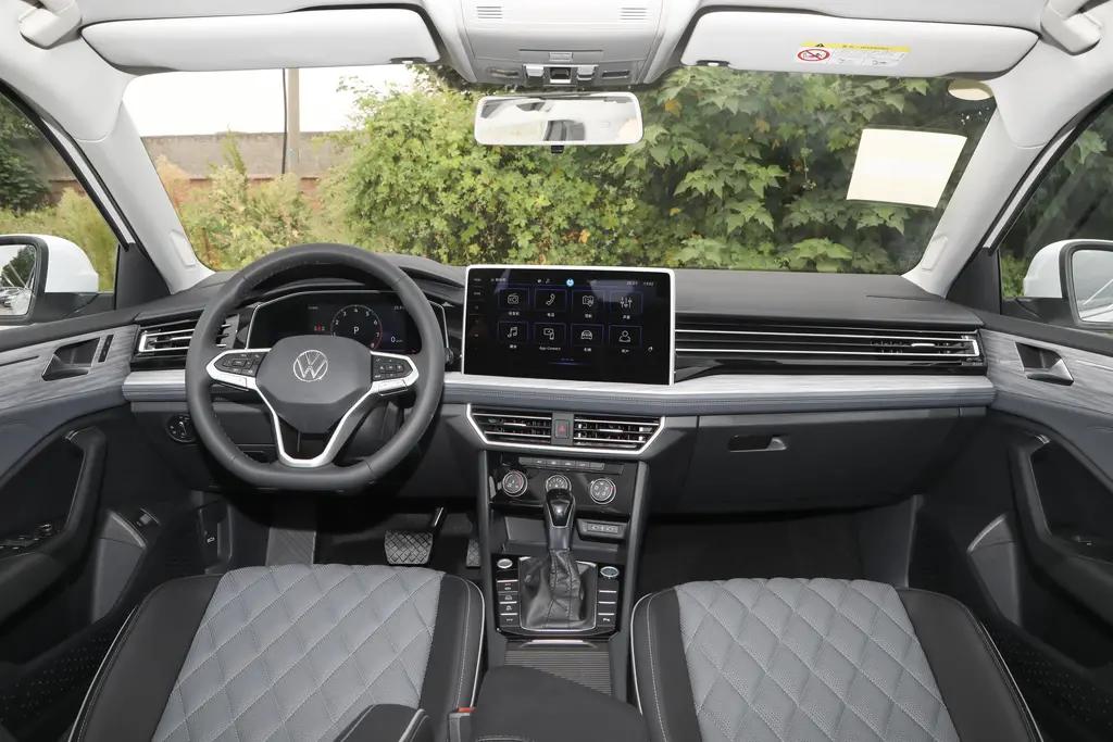 自动挡大众速腾十五万左右,十五万选新速腾还是帕萨特