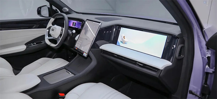 百公里加速2.9秒续航1000公里,吉利银河l7用车体验测评