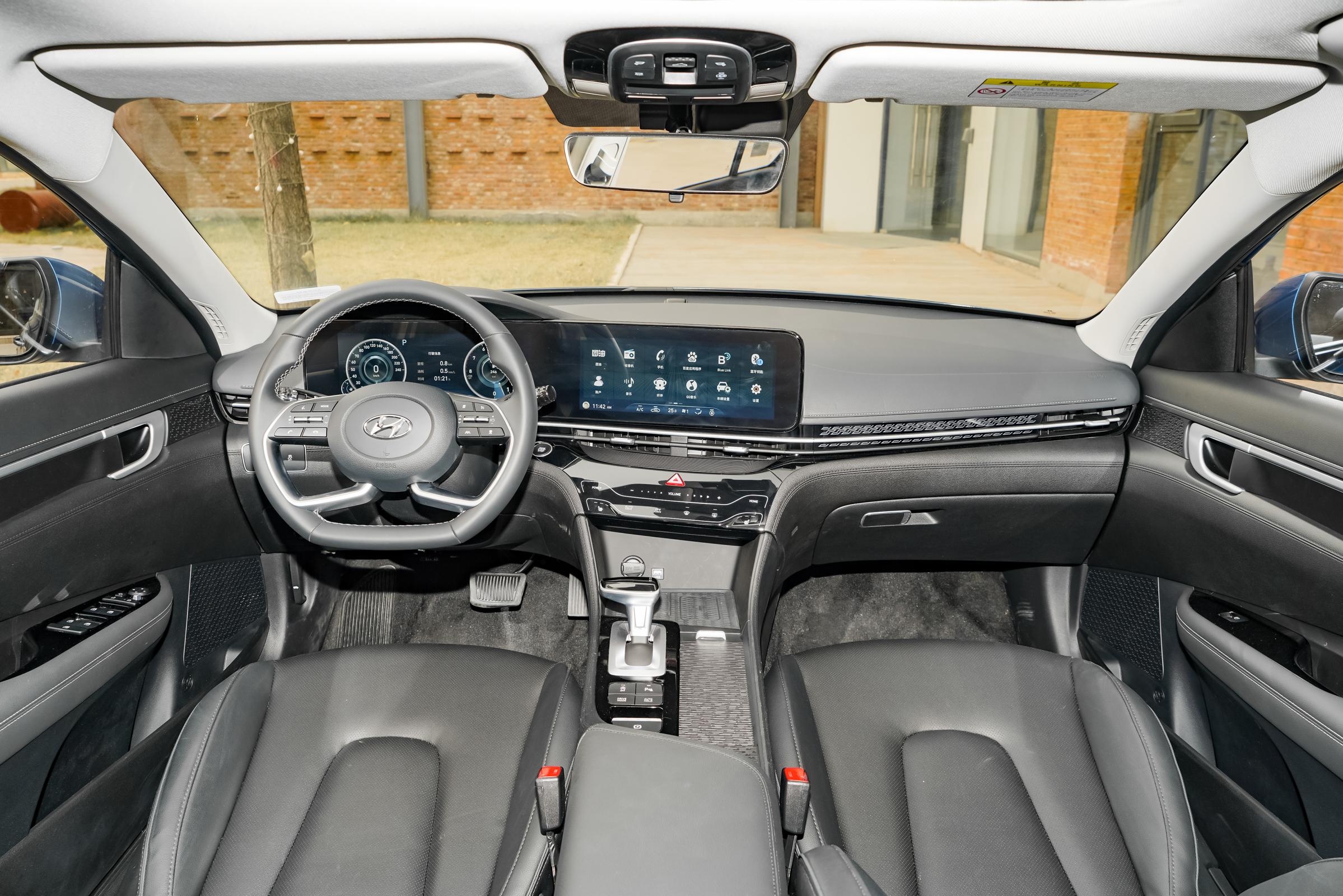 现代稳不住了！降价换量！油耗5.3L，还是B级车，带你看现代名图