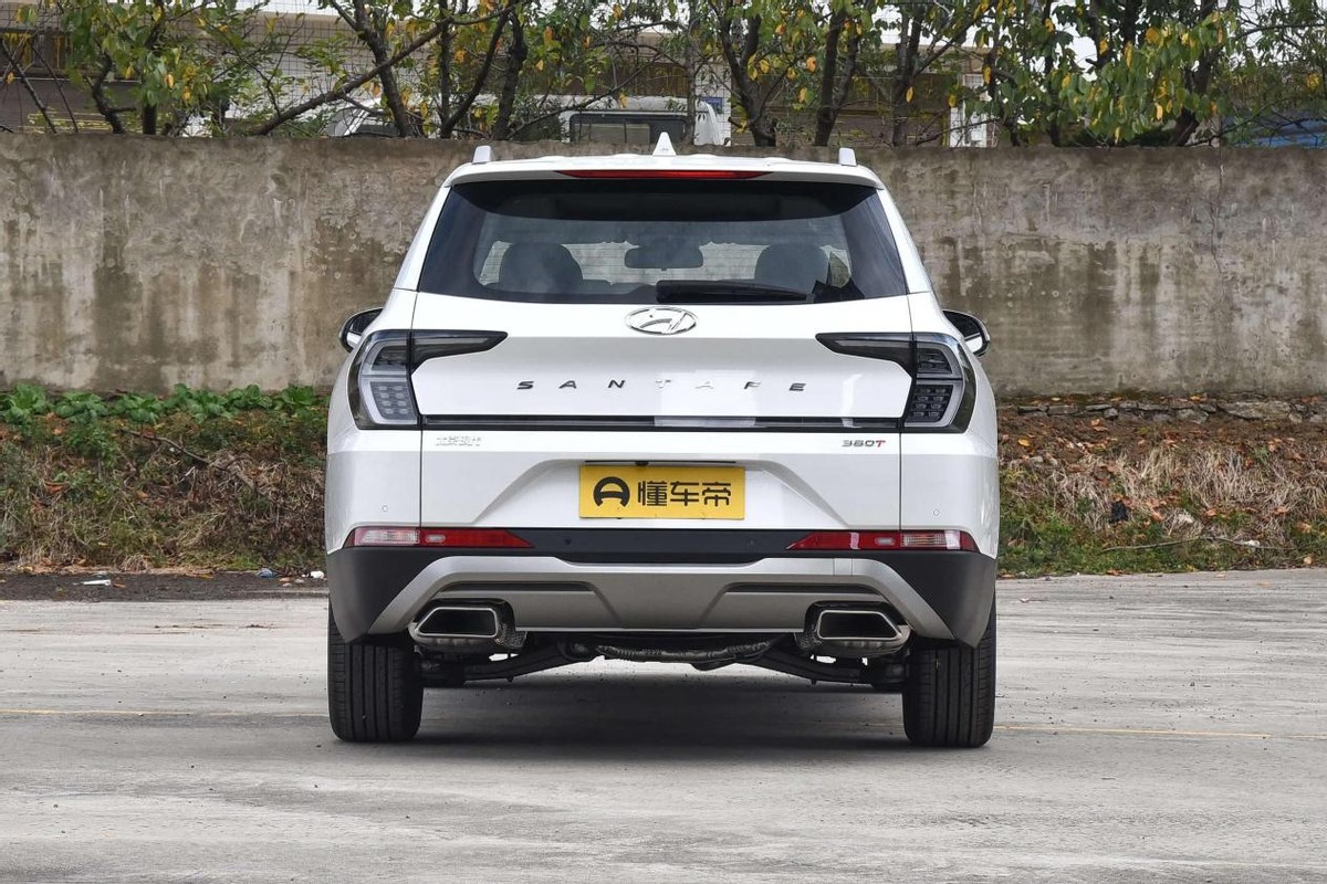 第四代胜达两驱豪华版,现代胜达旅行家最低配测评