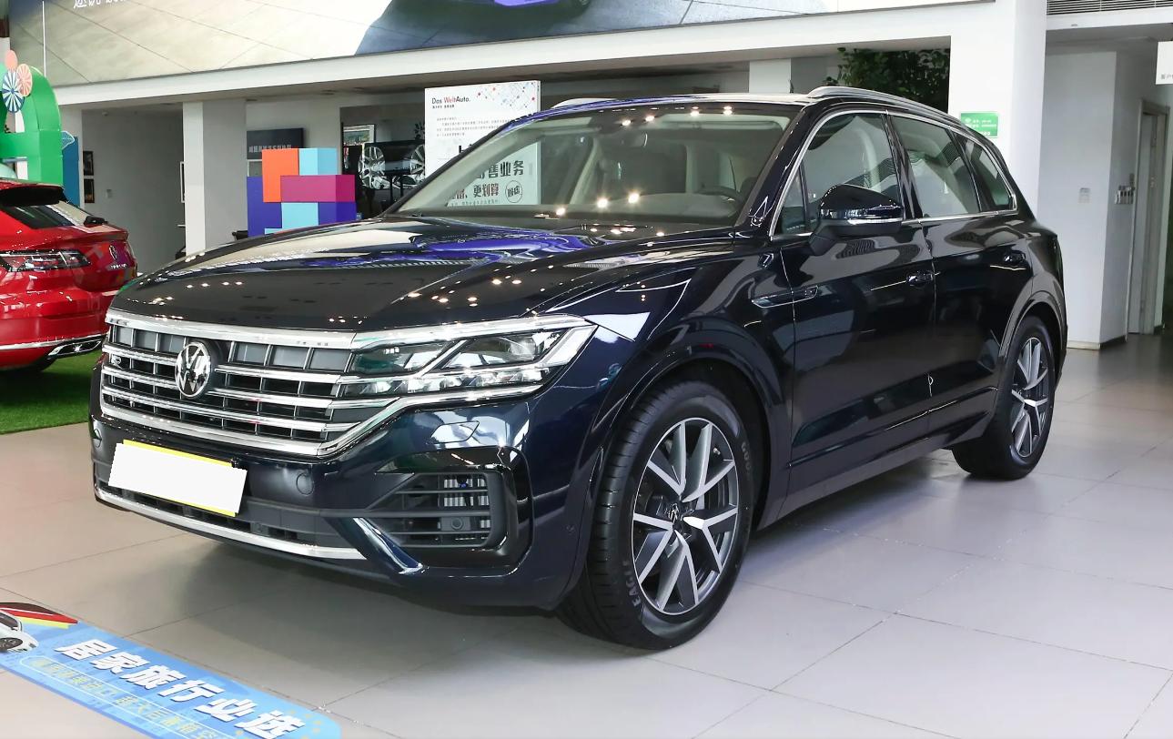 大众新途锐降价20万了怎么回事,途锐官降后落地价