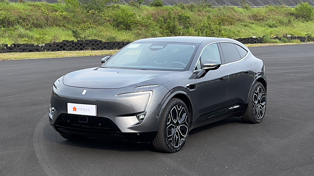 含着金钥匙长大的不是一类人,含着金钥匙出生的人是什么人