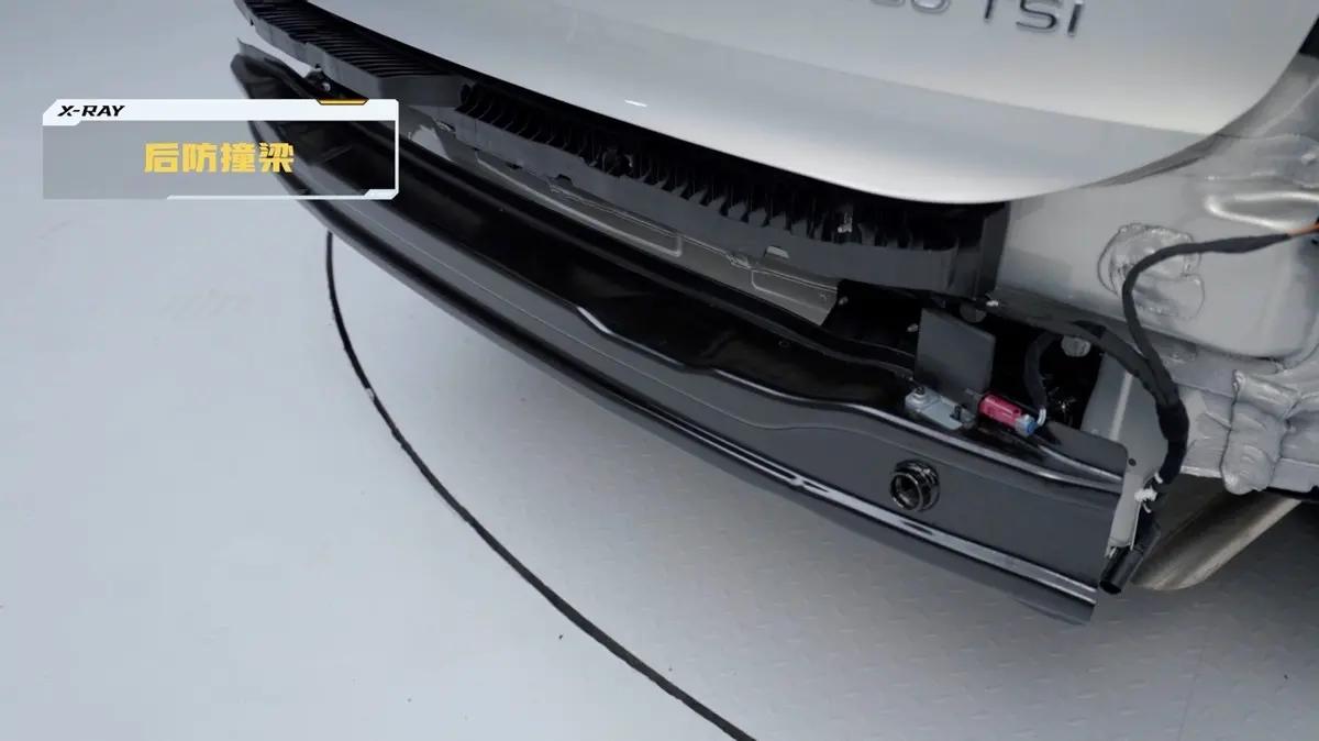 大众威然拆车测评,威然底盘拆解大飙车