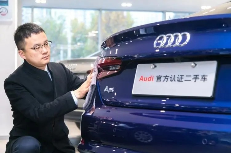 旧车到4s店置换新车划算吗,车辆置换新车好还是直接卖了好