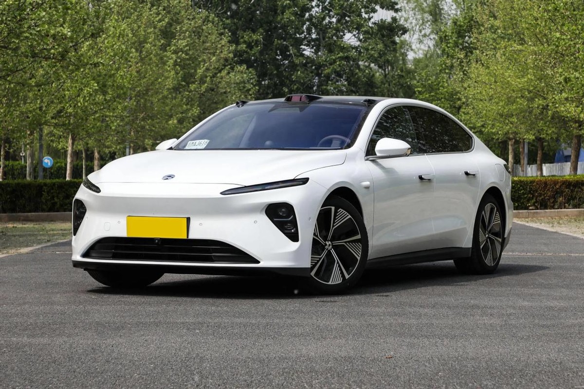 岚图汽车增程版pk比亚迪唐,岚图追光vs蔚来et7