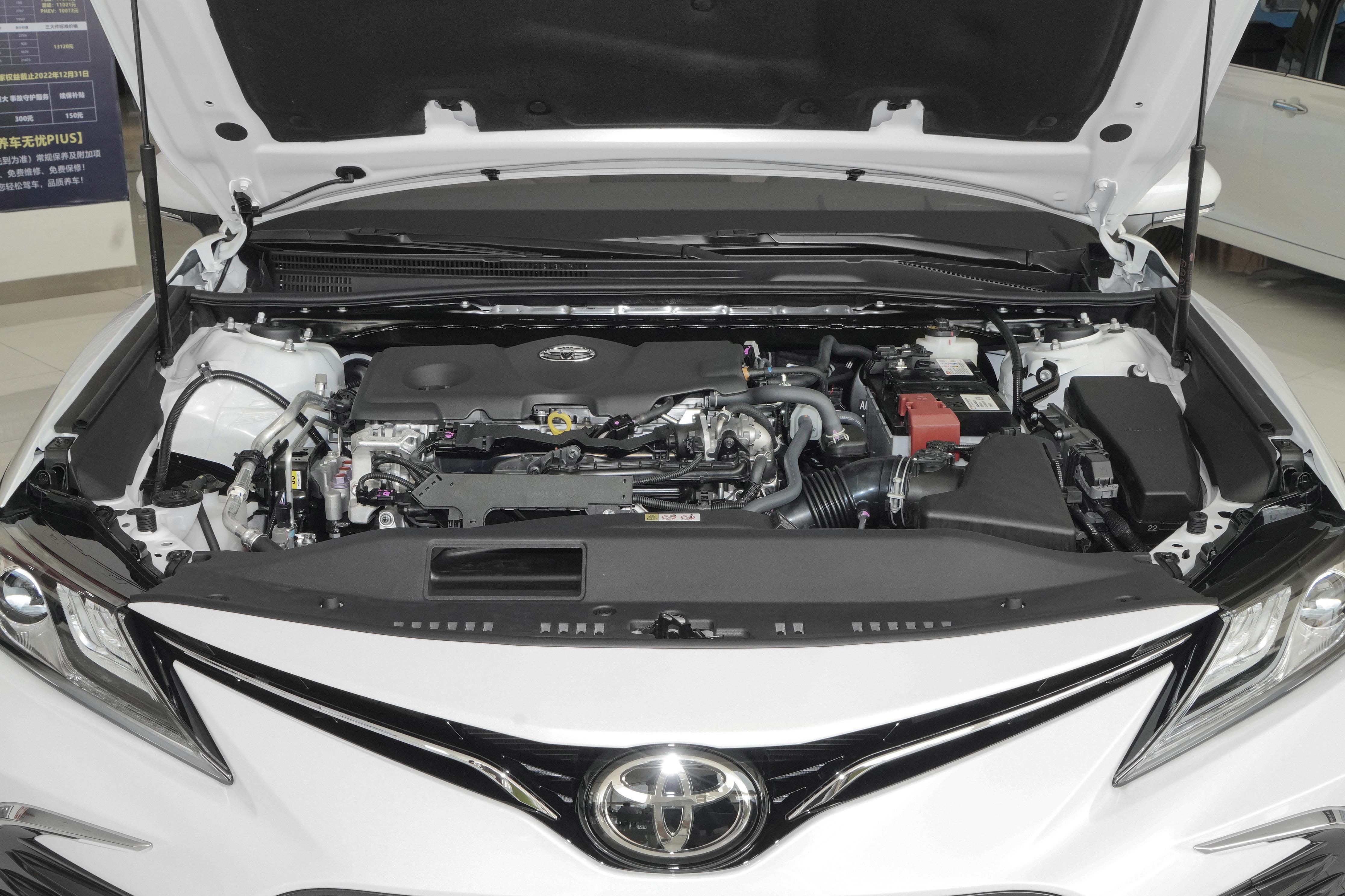 八代2.5混动版凯美瑞驾驶感受,2.5l自吸发动机油耗