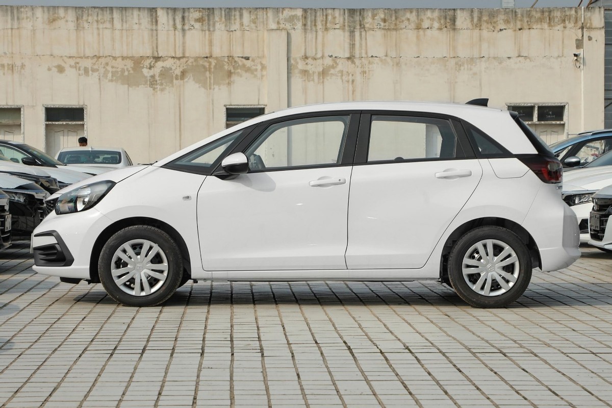 本田飞度1.5t豪华版,本田飞度新款配置参数及价格