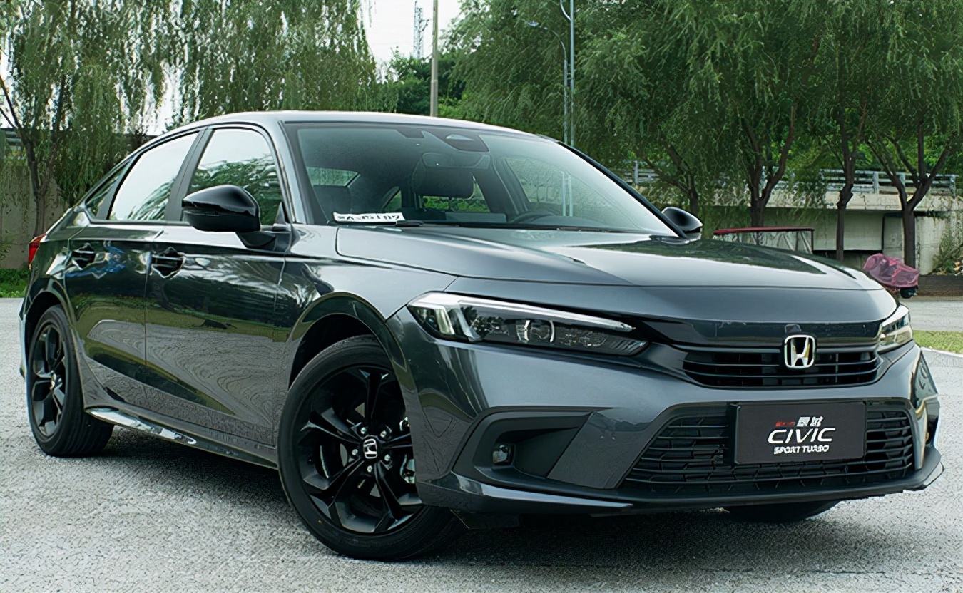 10来万买新能源车还是燃油车,2.0t新车油耗