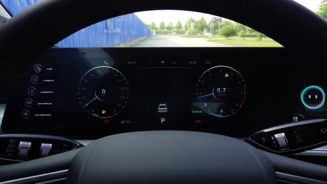 10万买艾瑞泽8还是买别的,univ和艾瑞泽8高能版