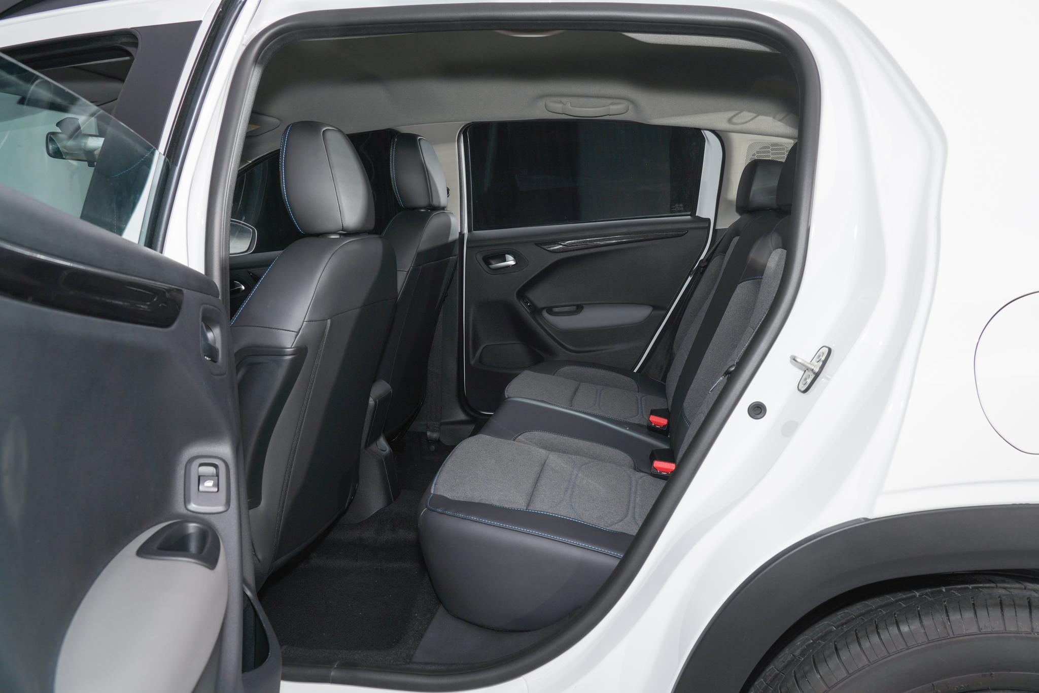 2018款雪铁龙c3xr深度评测,法系小钢炮雪铁龙c3-xr值不值得买