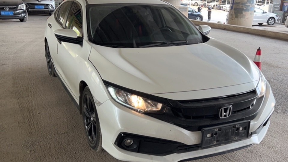 19款十代思域1.5t豪华版,19款二手十代思域最顶配