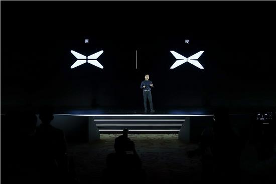 小鹏标志更换,小鹏换新标什么车用上