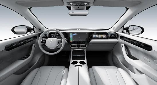 c11怎么三屏联动,c11三联屏看视频