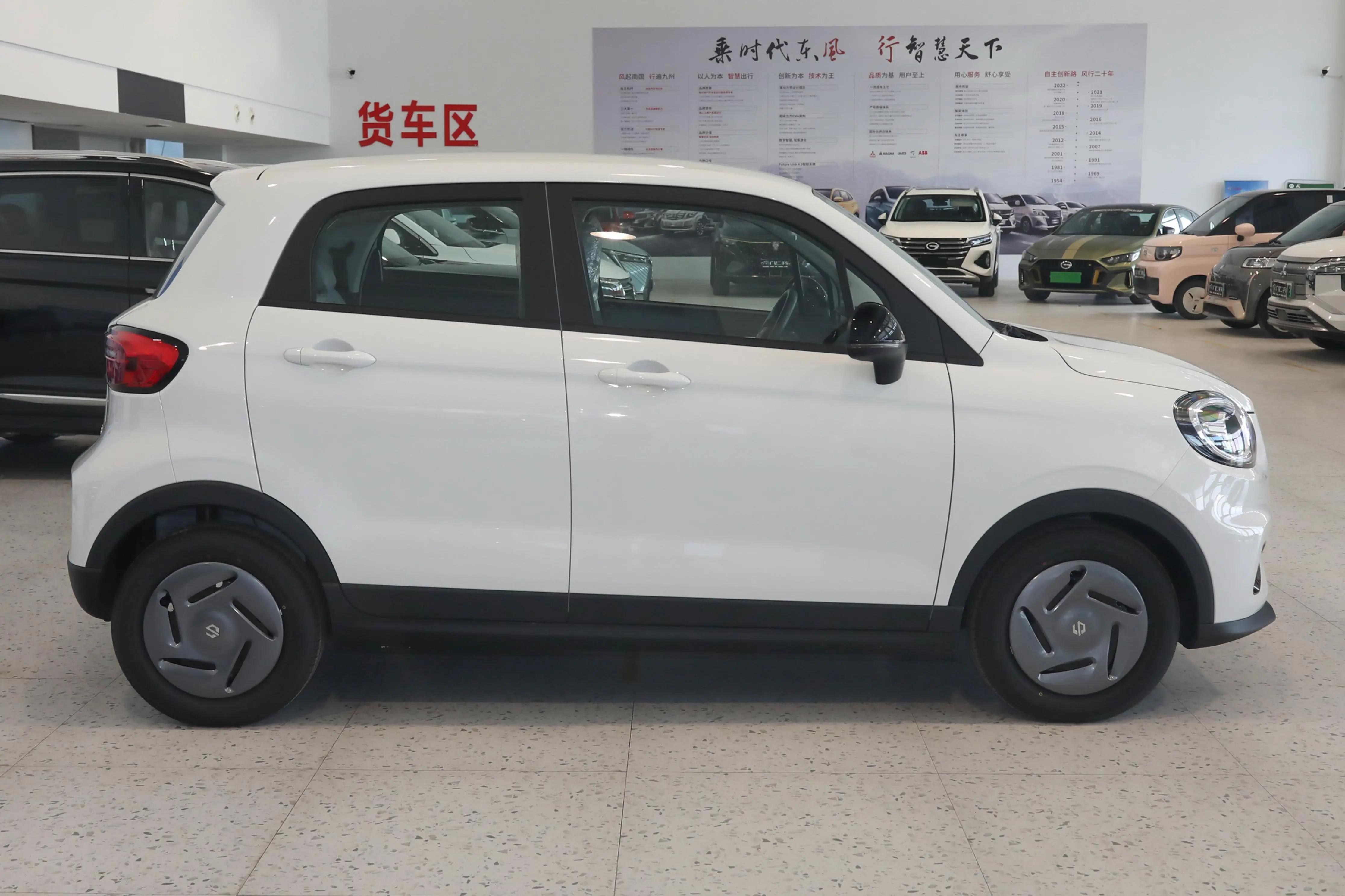 价格最低的新能源汽车零跑t03,6万起售的微型电动车零跑t03