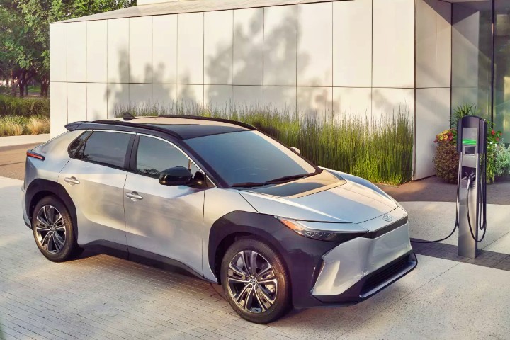 丰田纯电suvbz4x开启预售,一汽丰田bz4x对比广汽丰田bz4x