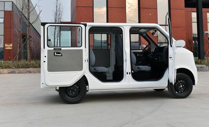 你见过MINI卡吗？5万就能买，“能拉又能坐”，解析橙仕X2