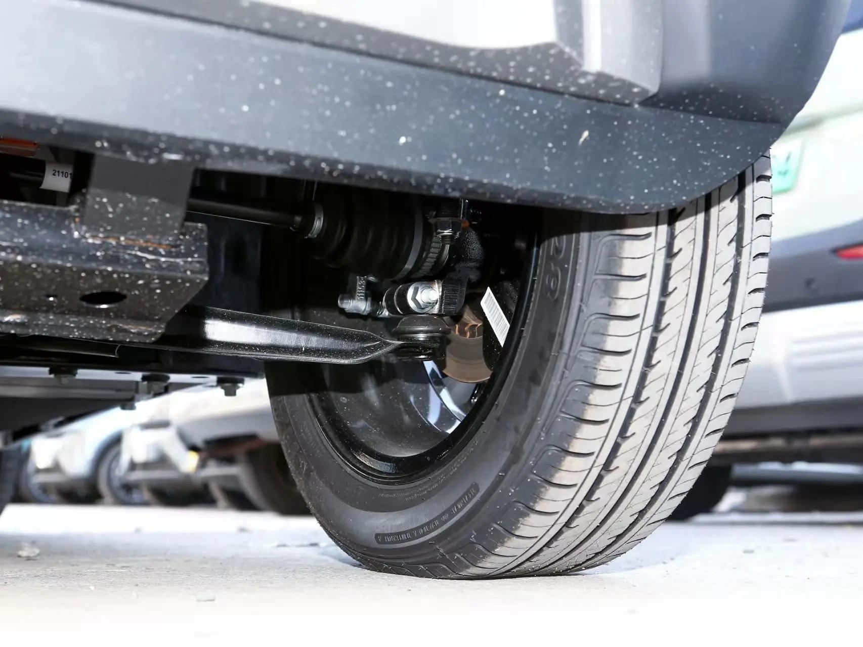 奇瑞新能源小蚂蚁车型讲解,奇瑞小蚂蚁75马力动力测评