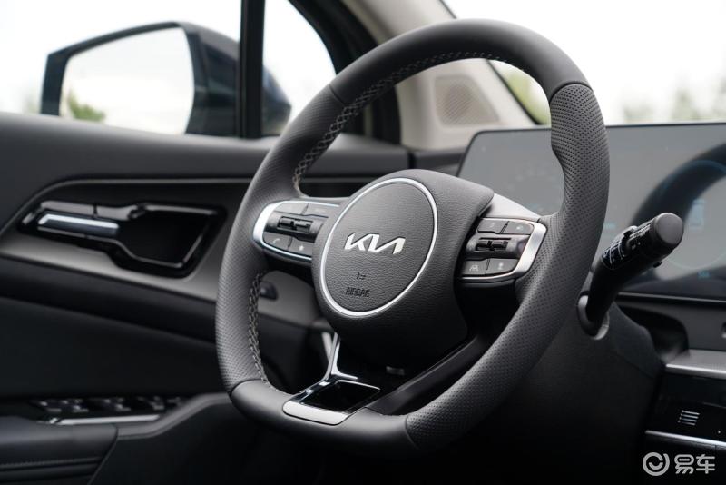 起亚sportage狮铂拓界四驱系统,起亚狮铂拓界2.0第一视角试驾