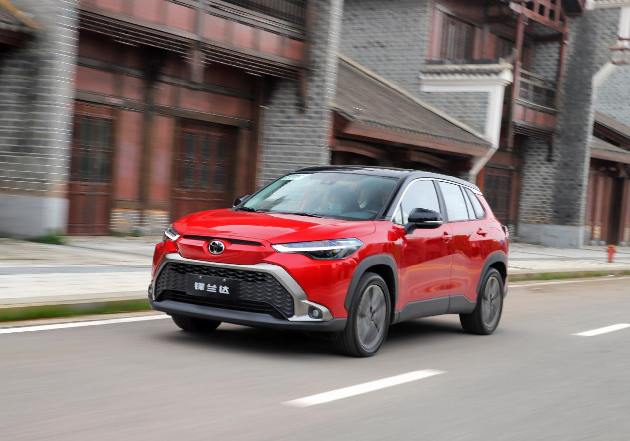 丰田最新suv车型锋兰达体验评测,试驾丰田锋兰达油耗