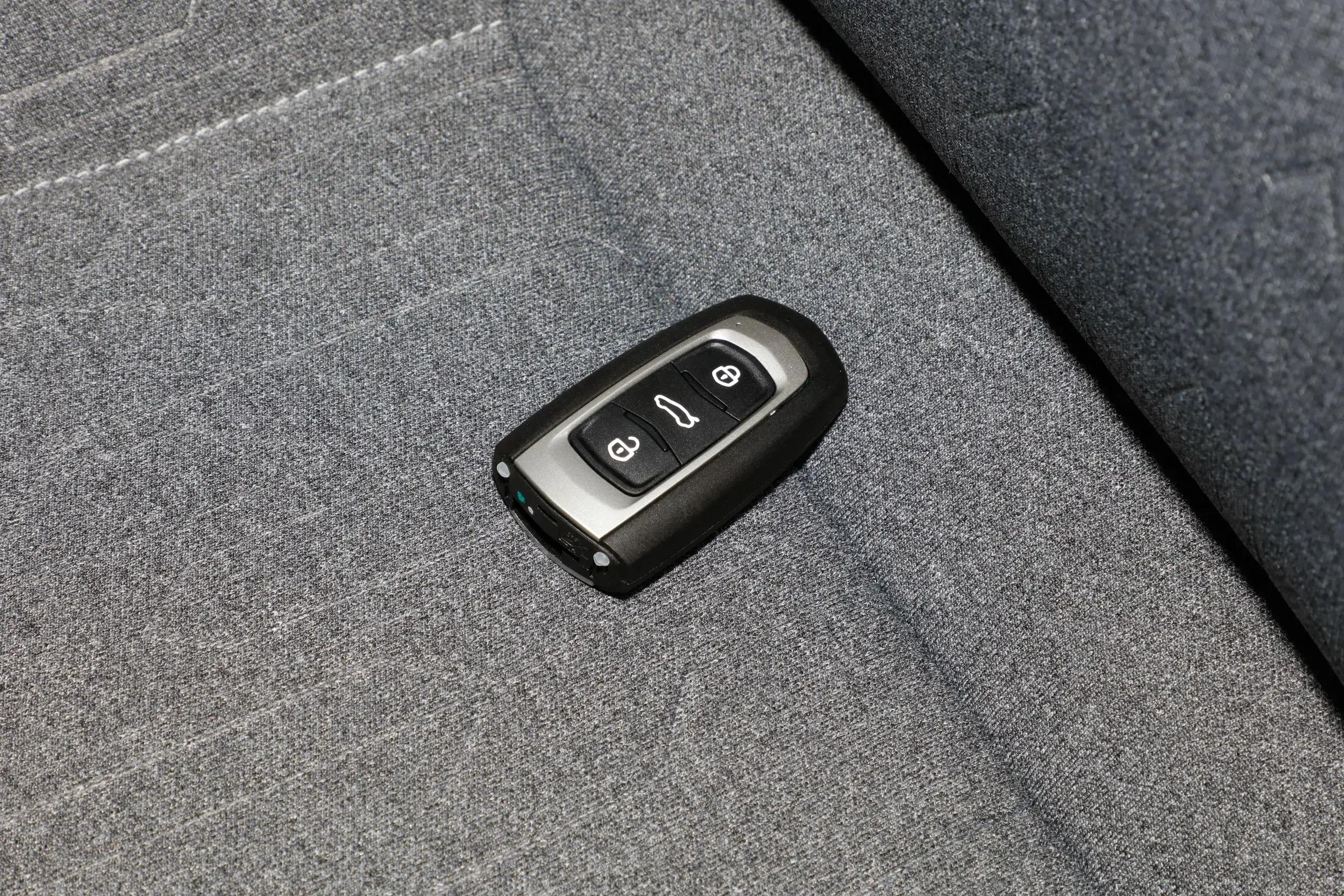 吉利熊猫mini最高续航,吉利熊猫mini落地价格