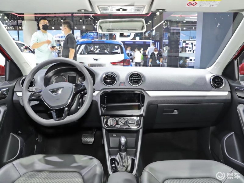 省油性价比高10万左右的家用轿车,10万落地的轿车合资车省油