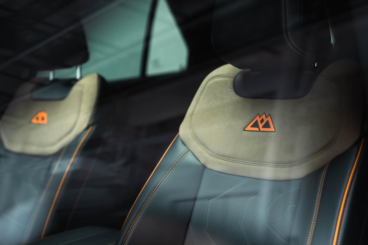 福特探险者昆仑巅峰版挑战昆仑山,福特探险者昆仑巅峰版六座