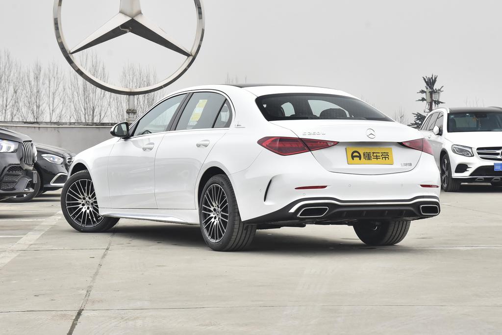 奔驰c级amg2010款油耗,奔驰c级200l运动版油耗