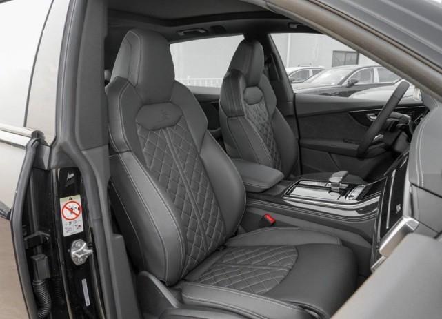 乐山安捷奥迪11周年店庆月-奥迪Q83.0T的超强动力系统