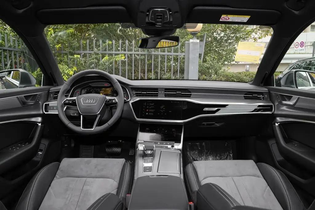 豪华车体验,豪华动感奥迪a6l测试