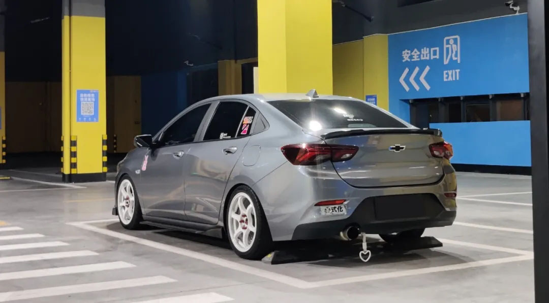 雪佛兰新款科沃兹爆改,雪佛兰科沃兹老款改中控