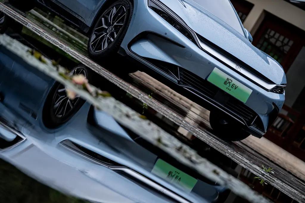 颜值高科技强比亚迪汉ev解读,沉浸式体验比亚迪汉ev冠军版试驾