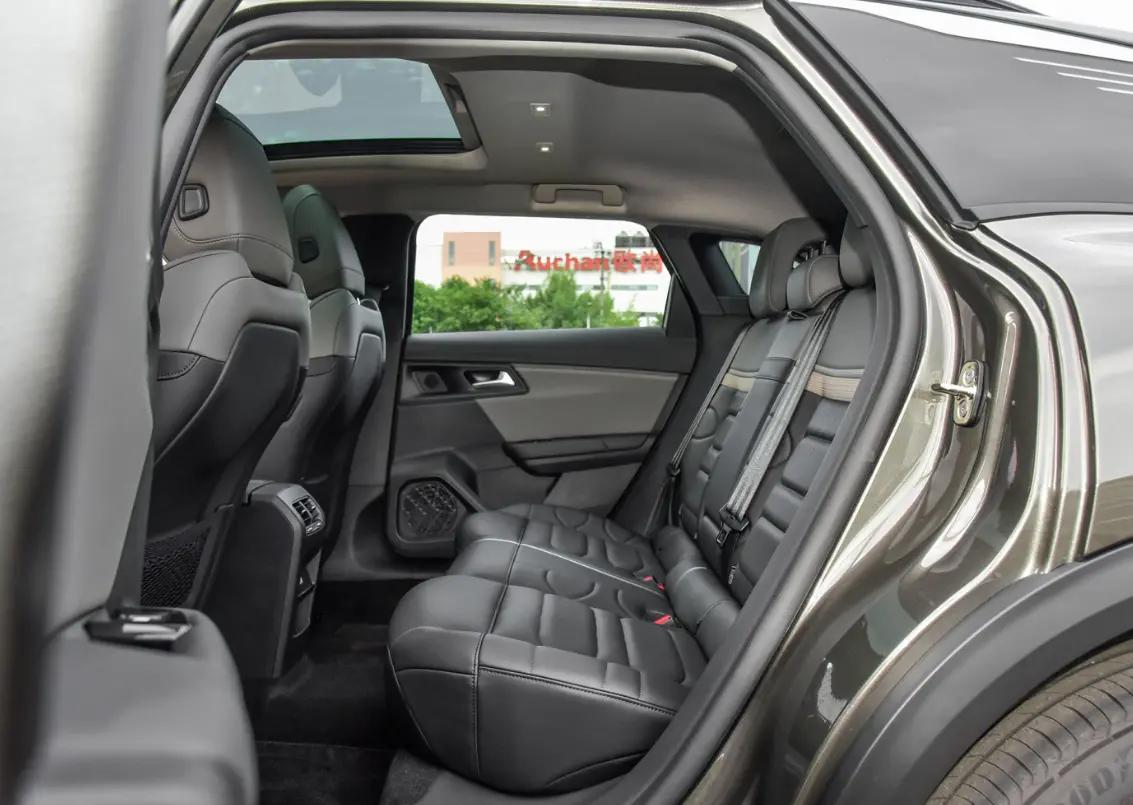 试驾凡尔赛c5x动力如何,最新雪铁龙凡尔赛c5x试驾