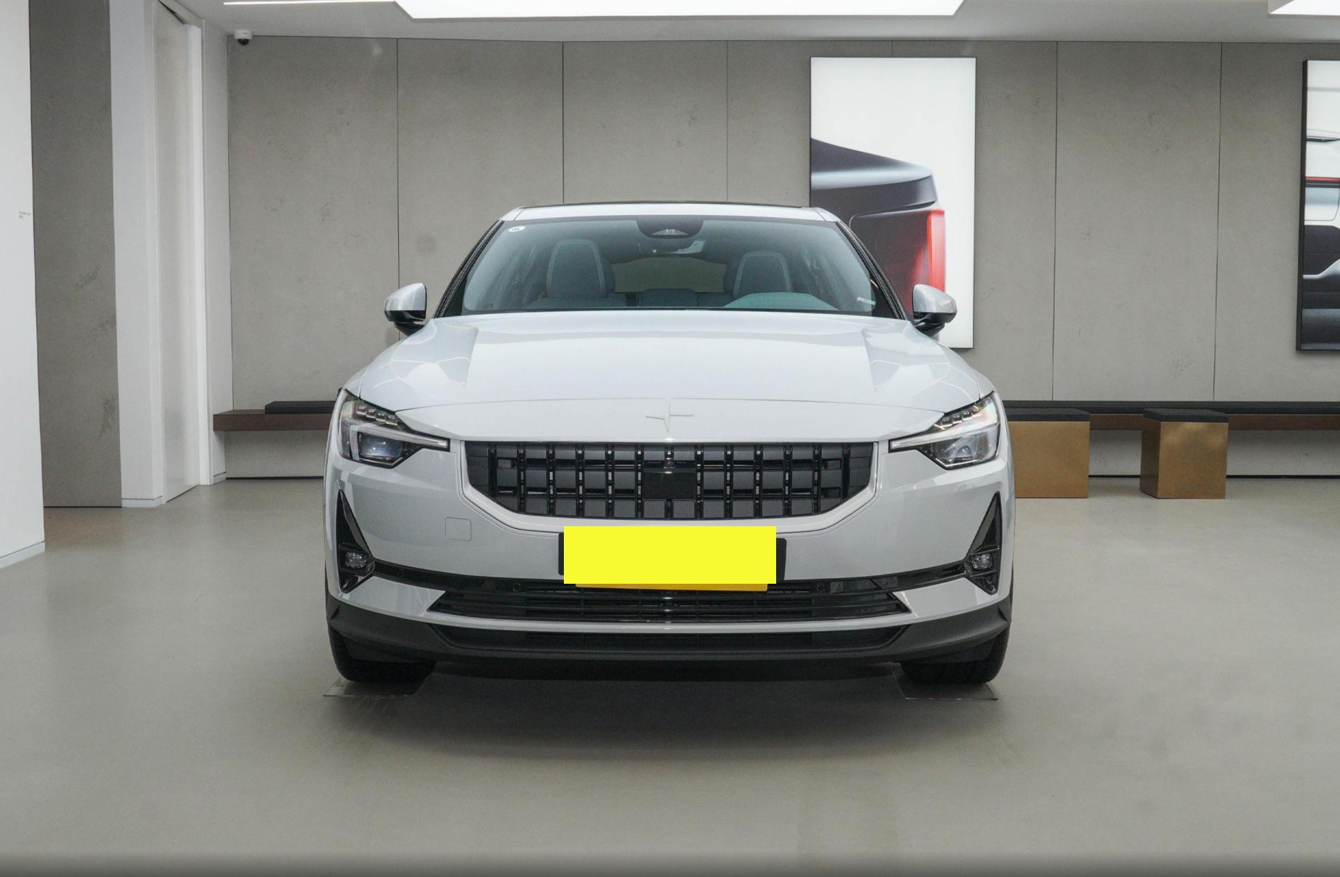 雷神之锤大灯+马牌轮胎，零百加速7.4秒，带你看极星Polestar2