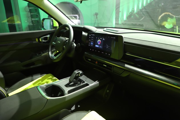 化身移动音乐厅JVC音响加持实拍哈弗酷狗