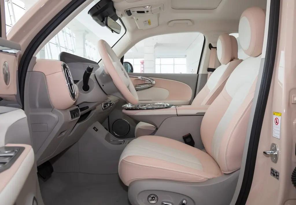 标配主动刹车,23款欧拉芭蕾猫优惠6万