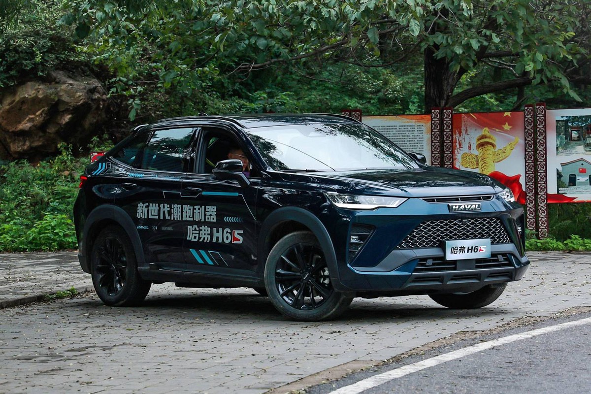 哈弗h6新款2022款第四代混动版,哈弗h6该买哪一款省油动力好