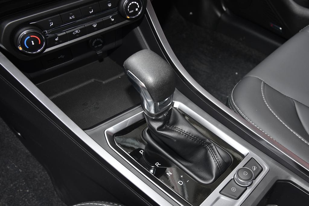 6.7万落地自动挡的suv新车新能源,售价6万自动挡suv