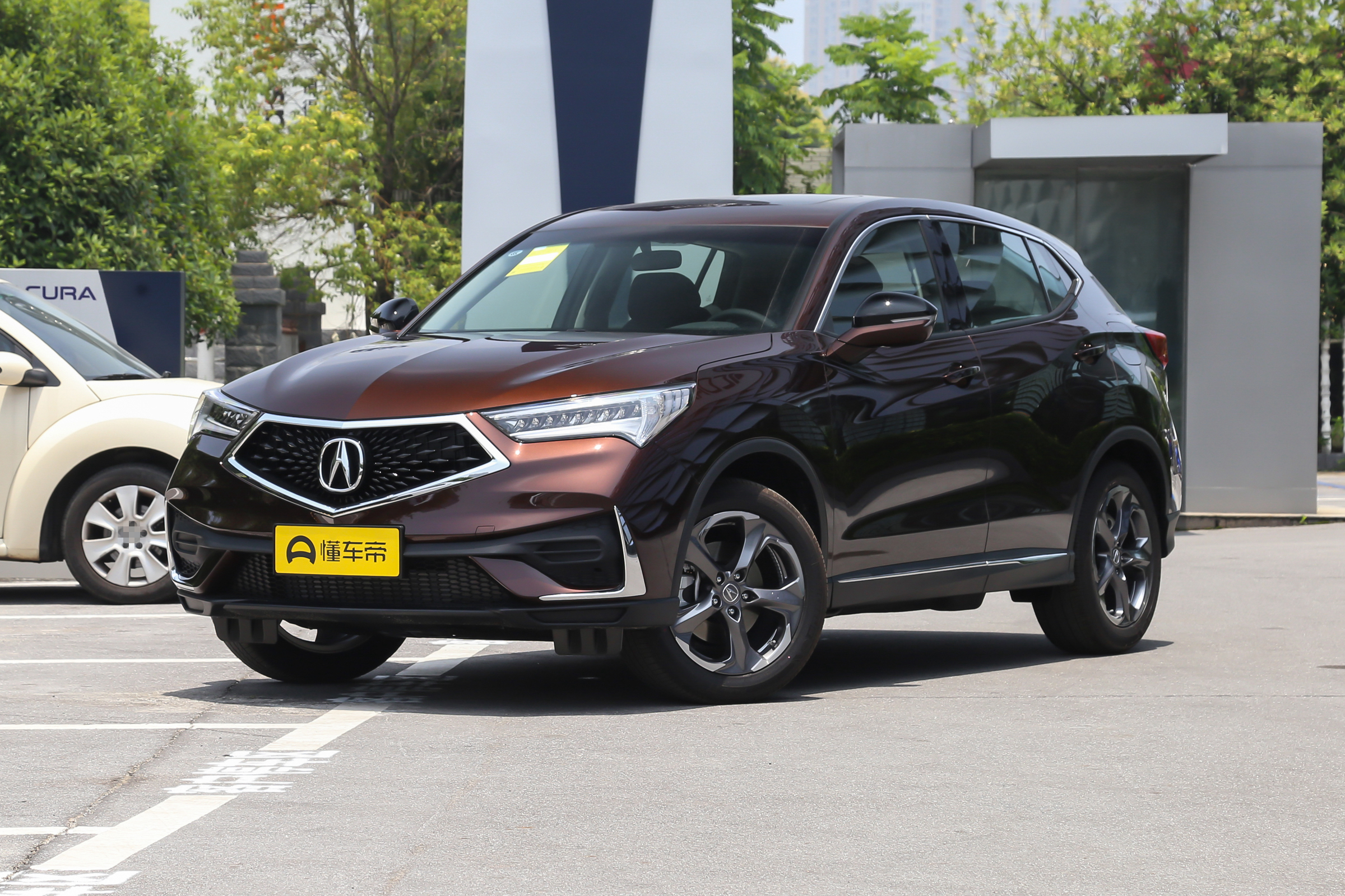 定位豪华的汽车品牌,定位高端车型推荐