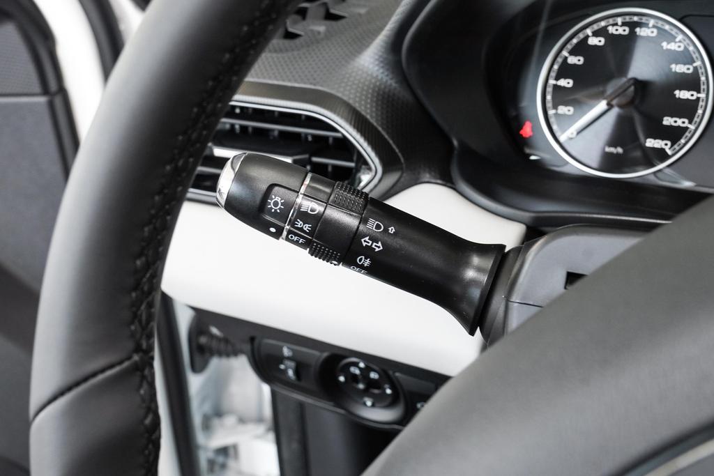 凯翼汽车轩度单车导购车长4666mm