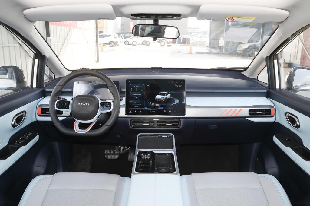 广汽埃安aiony夏季真实续行视频,广汽埃安aiony和秦plusdmi选哪个