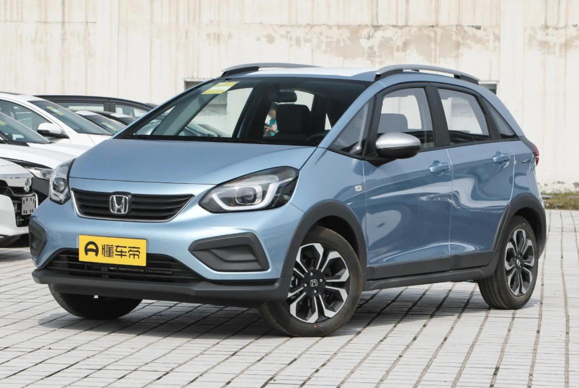 皆是小型两厢家轿本田飞度VSLIFE，到底该怎么选？