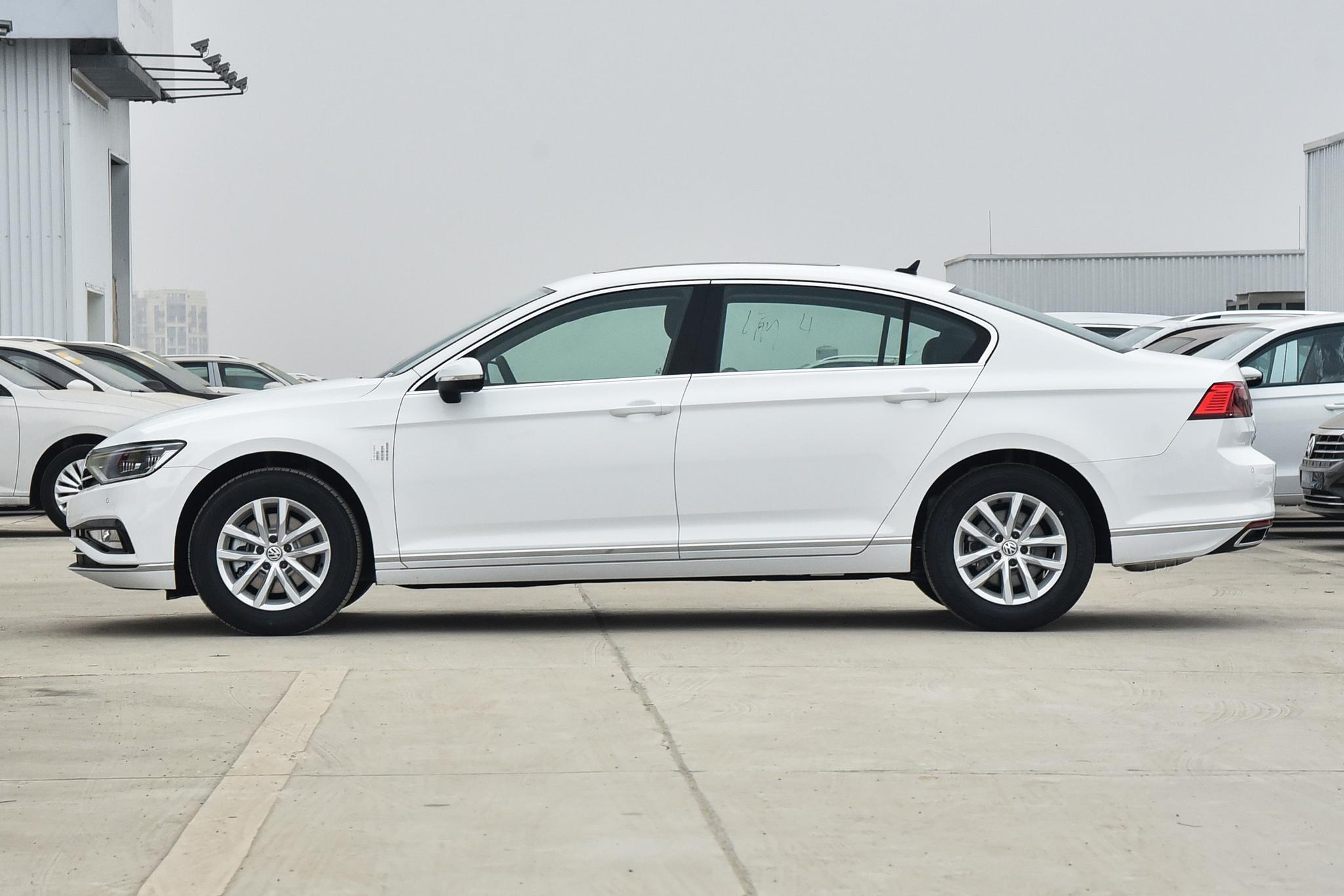 1.4t迈腾值得买吗视频,1.4t大众迈腾值得入手吗