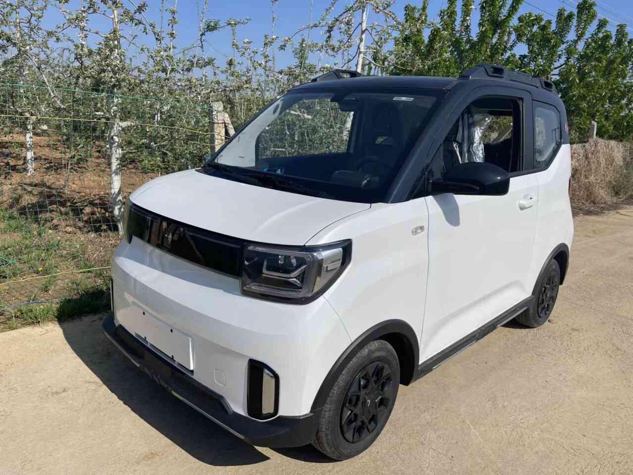 月销超3万五菱mini,宏光miniev2020款轻松上路多少钱