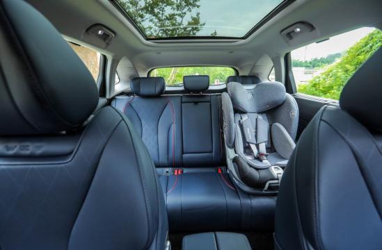 魏牌拿铁dht与dht-phev怎么选,魏牌拿铁dht-phev充电桩免费安装