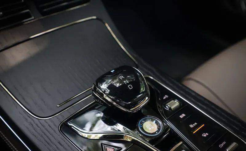 战神版和冠军版有啥区别,冠军版还是战神版