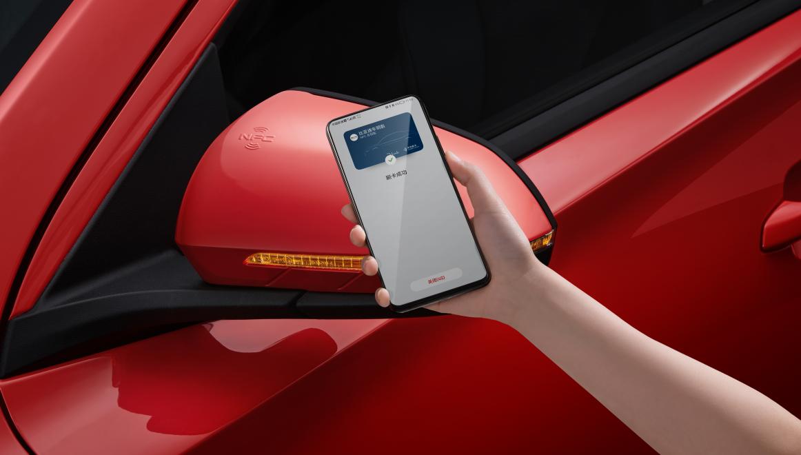 e2全系标配全球唯一一款可以安全通过针刺测试的“刀片电池”