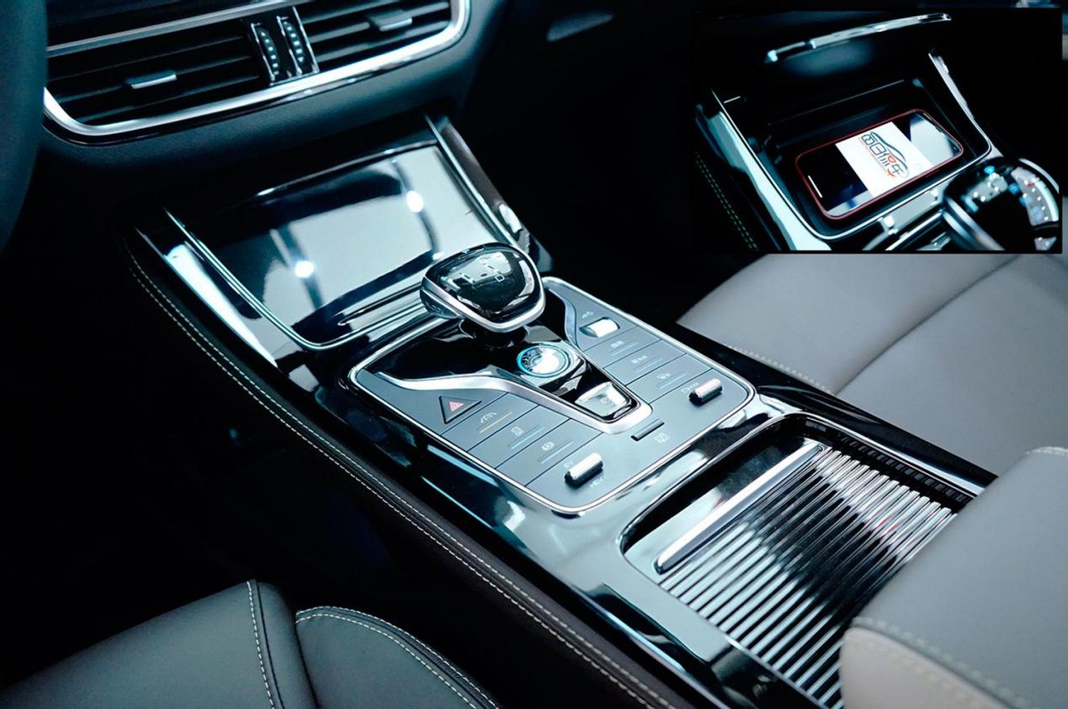 比亚迪宋maxdm-i乘坐体验,比亚迪宋plusdm-i和crv空间比较