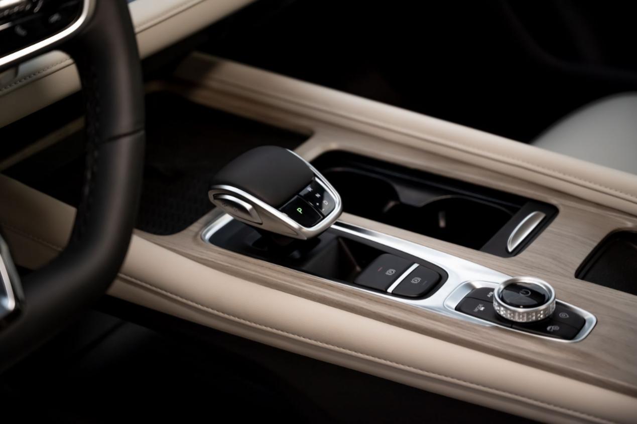 奇瑞艾瑞泽8全方位深度体验,奇瑞艾瑞泽8最值得买的版本